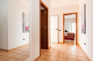 4 bedrooms, in-room safe, iron/ironing board, free WiFi