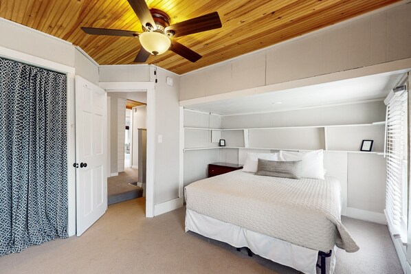 5 habitaciones, acceso a internet y ropa de cama