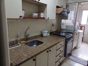 Private kitchen - Ap Vista Mar - Ed Belo Mar - BC (Balneário Camboriú)