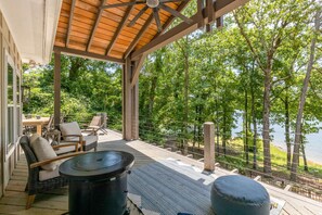 Outdoor dining - Lake Allatoona house with private dock, hot tub & fire pit. Family and groups! (White)