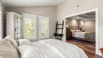 3 dormitorios, cuna de viaje, wifi gratis y ropa de cama