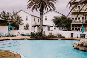 Interior - Somewhere on the Beach by Avantstay Golf Cart + Bikes, Pool Access, Beach (Santa Rosa Beach)