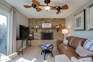 Smart TV, video games, DVD player, video library