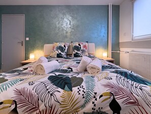 3 makuuhuonetta, silitysrauta/-lauta, Wi-Fi, vuodevaatteet