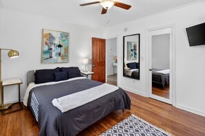 5 bedrooms, desk, iron/ironing board, travel cot