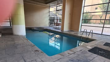 Piscina interna