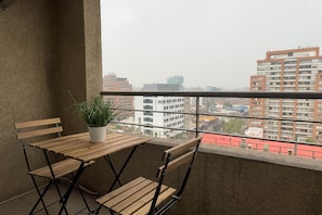 Apartamento básico | Opções para refeição ao ar livre