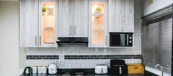 Villa Mia - Two Bedroom Apartment, Sleeps 4