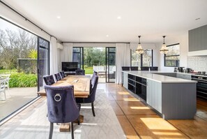 Dining - Olive Grove Estate, Martinborough (Martinborough)