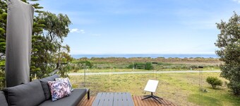 Seatheview with direct foreshore access, stunning views, and modern family comforts.