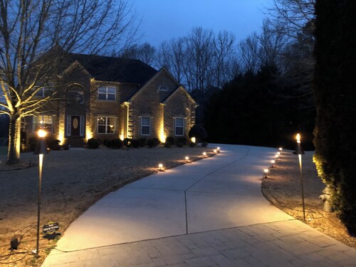 Spacious Lake Front Retreat 7bd Slps 14+, Hoops, Gym, Deck, Theater Chez Sah Wah