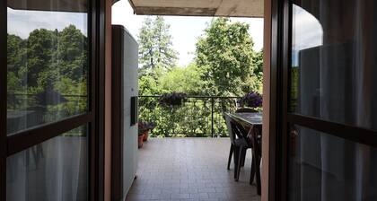 Alby's apartment, in the Motor Valley with private parking