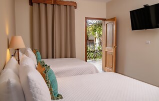 Literie de qualité supérieure, matelas Tempur-Pedic, minibar