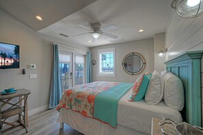 House (2 Bedrooms) | Interior - Sailfish & Dolphin Buyout by Avantstay 2 Units, Marina Front + View, Patio (Port Aransas)