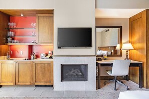 Apartment (1 Bedroom) | Interior - Beaver Creek Solace by Avantstay Studio w/ Resort Pool + Hot Tub Premier Avon Location (Avon)