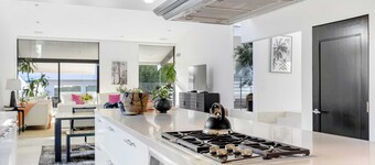 Kings Road West Hollywood Luxury Pool, Views, Firepit, Modern Design