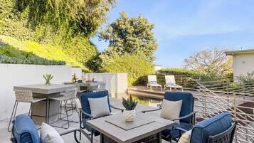 Talo (4 Bedrooms) | Sisätilat