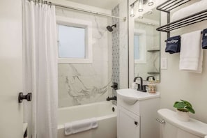 Een douche, een haardroger