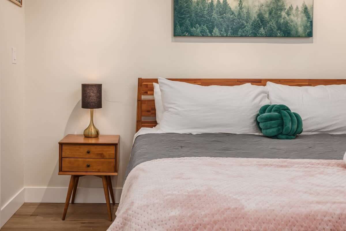 Bügeleisen/Bügelbrett, WLAN, Bettwäsche