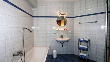 Apartment | Badezimmer