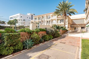 Exterior - Apartment 'Carihuela Palace Beach' with Private Pool, Wi-Fi and Air Conditioning (Torremolinos)
