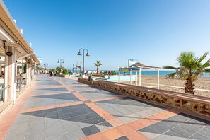 Property grounds - Apartment 'Carihuela Palace Beach' with Private Pool, Wi-Fi and Air Conditioning (Torremolinos)