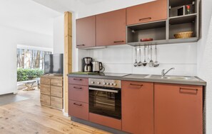 Kühlschrank, Herdplatte, Geschirrspüler