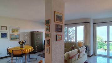 Apartment | Living room