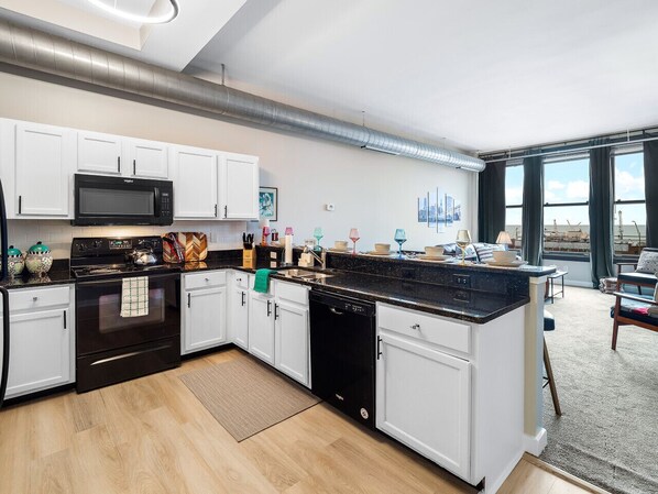 Fridge, microwave, oven, stovetop