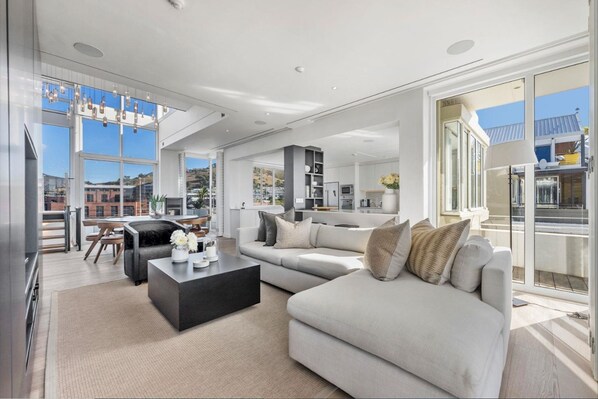 Apartment, Accessible | 3 bedrooms, Internet - The Canal Three Bedroom Pool Duplex Penthouse - 505 (Cape Town)