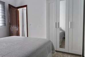 아파트, 흡연 | 3 개의 침실