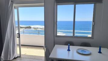 Apartemen, Boleh Merokok | 3 kamar tidur