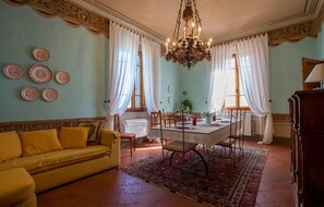 Ping pong - 5 bedroom cozy home in Fabbrica (Fabbrica)