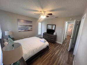 3 bedrooms, WiFi, bed sheets