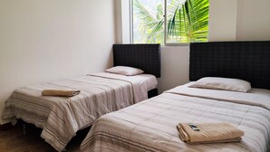 Family Apartment, 4 Bedrooms, Balcony, Mountain View | Wi-fi percuma, cadar katil 