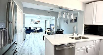 New Fresh House in Seminole Close to Beach