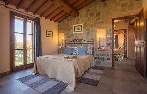 4 Schlafzimmer, Reisekinderbett, kostenloses WLAN