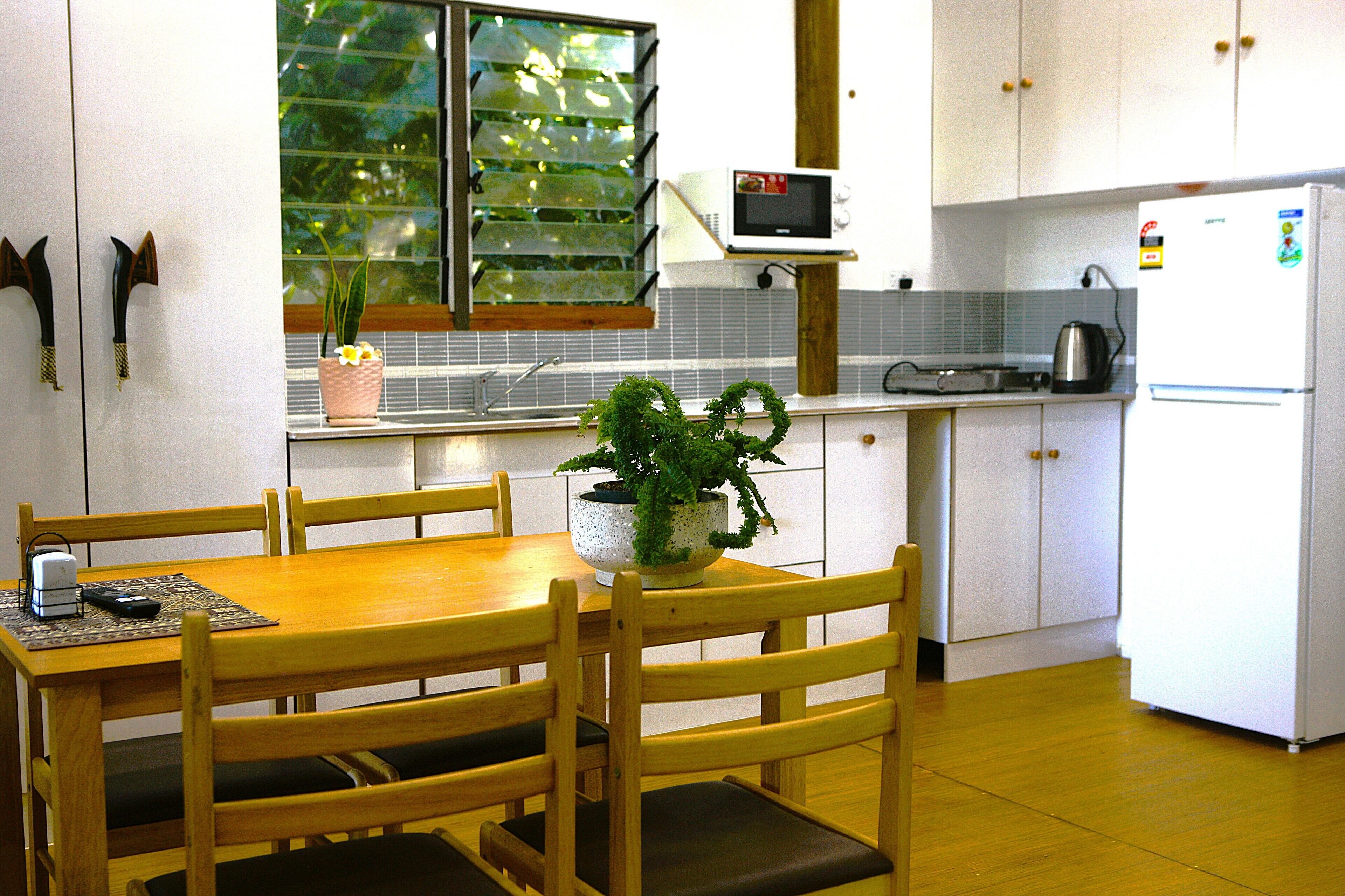 Traditional Villa, Multiple Beds, Garden View | Private kitchen