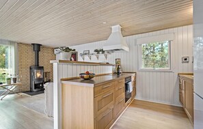 Refrigerador, horno, parrilla de estufa y lavavajillas