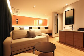 Deluxe Quad | In-room safe, blackout drapes, free WiFi, bed sheets - New Blanc Central Myeongdong (Seoul)