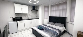 Hill's View Apartments