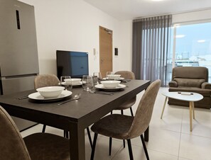 Dining - Blue Pearl 2 bedroom (Il-Qrendi)