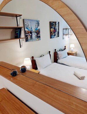 1 bedroom, iron/ironing board, free WiFi, bed sheets - Seaside 2 bedroom apartment (Wied il-Għajn)