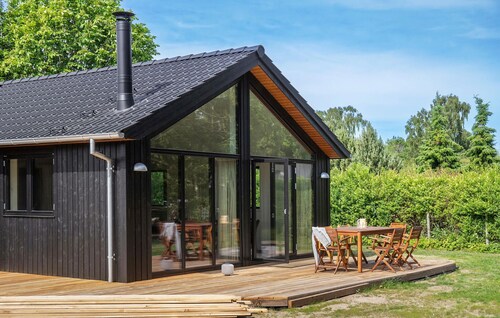 Amazing home in Gilleleje with WiFi