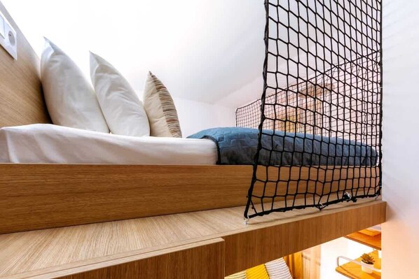 1 bedroom, iron/ironing board, travel crib, WiFi