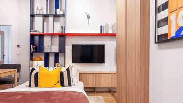 2 bedrooms, iron/ironing board, travel crib, WiFi