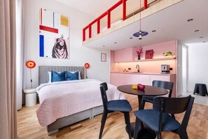 2 chambres, fer et planche à repasser, lit de bébé portatif, Wi-Fi