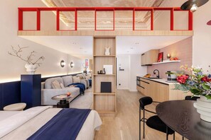2 bedrooms, iron/ironing board, travel cot, WiFi