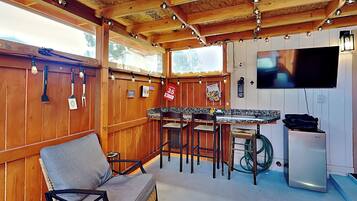 Condo (3 Bedrooms) | Property amenity