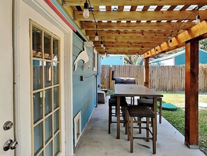 House (3 Bedrooms) | Property amenity